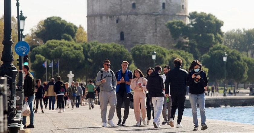 Κορωνοϊός: Είναι τελικά αποτελεσματικά τα μονοκλωνικά αντισώματα εναντίον της Όμικρον;