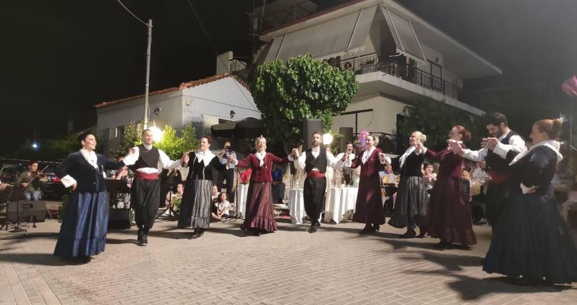 Αναβίωσε για 22η χρονιά το Μικρασιάτικο έθιμο του Αϊ Γιάννη του Κλήδονα